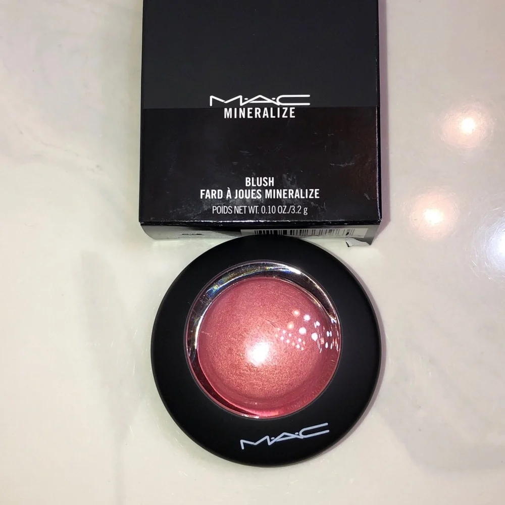 MAC Cosmetics Mineralize Baked Blush Shade Petal Power 3.2g Full Size NIB
